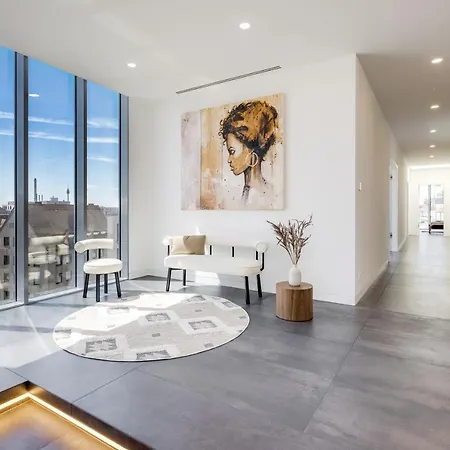 Luxus Penthouse Ueber Den Daechern Von *