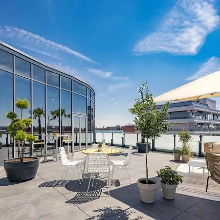 Luxus Penthouse Ueber Den Daechern Von Apartment
